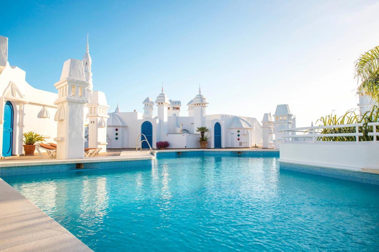 Popeye Suite: Puerto Marina Island Retreat with Rooftop Pool Benalmadena Exterior photo